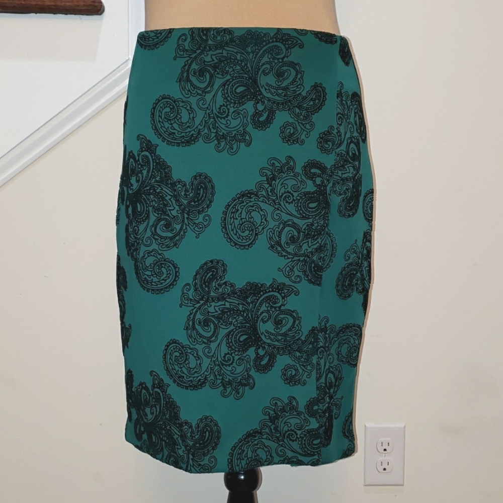 Venus emerald green & black skirt